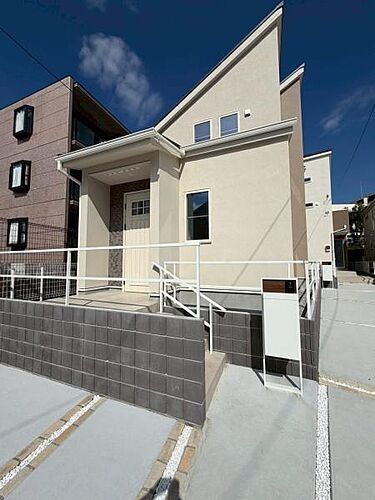 神奈川県横浜市戸塚区秋葉町 5380万円 3SLDK