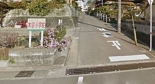 detached 大字三名