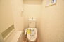 小金井市貫井南町５丁目　新築戸建 トイレにはウォシュレット機能を標準装備。 