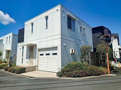 東京都狛江市和泉本町２丁目 中古住宅