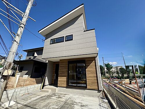 神奈川県伊勢原市石田 4199万円 2SLDK