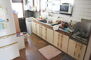 沼津市足高　優美な風情が感じられる良質な平家建て キッチンの様子。