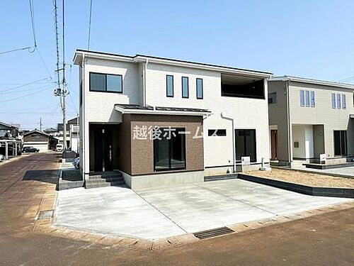 新潟県燕市吉田弥生町 2490万円 4LDK