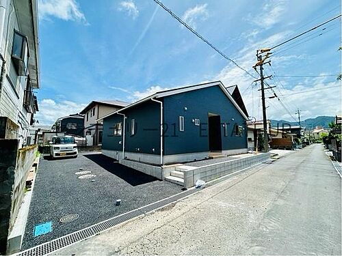 鹿児島県姶良市西餅田 2180万円 4LDK