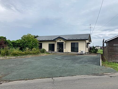 青森県十和田市大字三本木 中古住宅