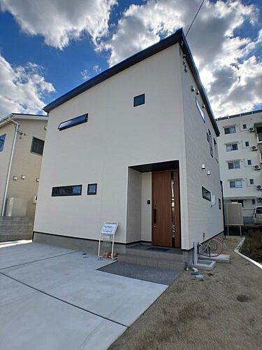 愛媛県松山市堀江町 2052万円 3LDK