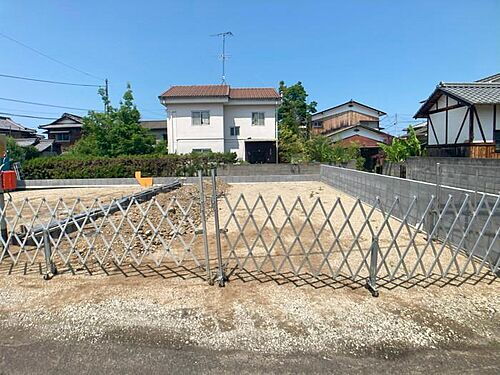 愛媛県松山市正円寺１丁目 2698万円 3LDK