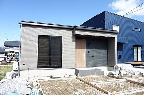 長野県千曲市杭瀬下５丁目 3200万円 3LDK