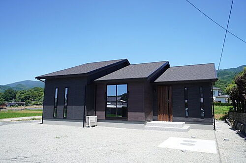 佐賀県伊万里市東山代町里 2499.8万円 4LDK