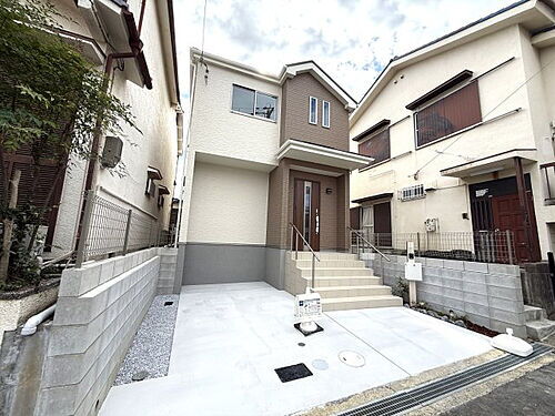 大阪府堺市西区堀上緑町１丁 3590万円 4LDK