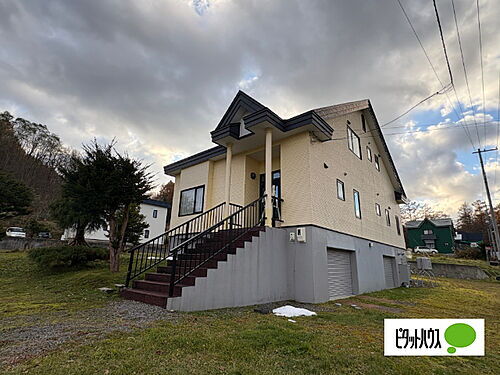 detached 北海道空知郡上砂川町字鶉周辺地図
空知郡上砂川町周辺の家賃相場