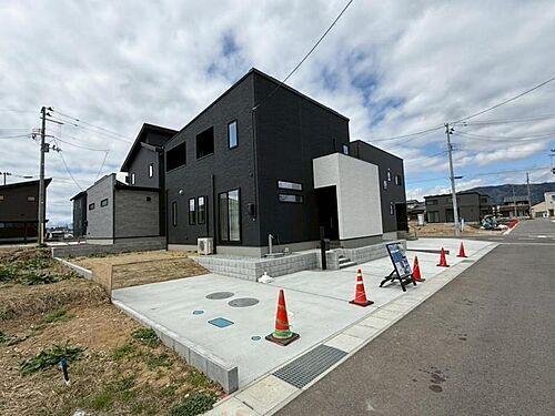 福島県伊達市箱崎字布川 3200万円 4LDK
