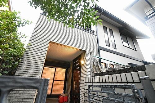 埼玉県さいたま市浦和区常盤７丁目 9900万円