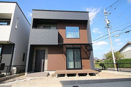 愛知県岡崎市渡町字荒居 中古住宅