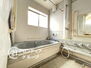 枚方市渚元町　中古一戸建て 落ち着いた浴室で一日の疲れをしっかりとることができます