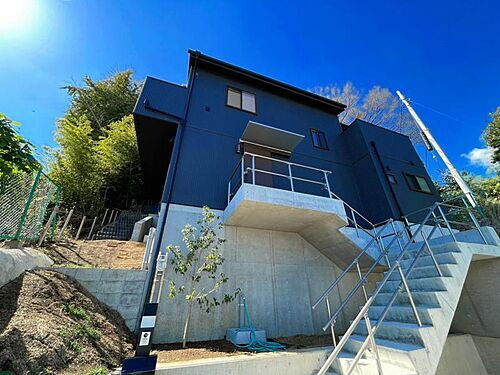 神奈川県横浜市中区本牧大里町 6480万円 2LDK