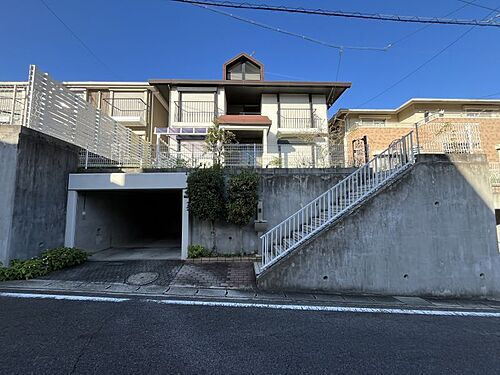 愛知県豊田市泉町３丁目 2100万円