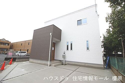 奈良県橿原市五井町 3298万円 4LDK