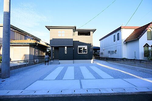 福岡県遠賀郡岡垣町鍋田1丁目 3098万円 4LDK
