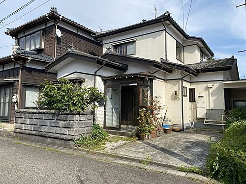 新潟県三条市三竹２丁目 中古住宅
