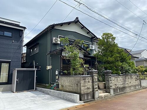 新潟県燕市吉田学校町 580万円