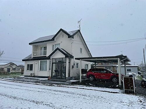 北海道上川郡新得町屈足柏町１丁目 1480万円