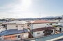 日光市土沢２２－Ｐ１　７号棟 【建物からの眺望】現地完成写真。バルコニーからの景色。十分な間隔が確保されております。