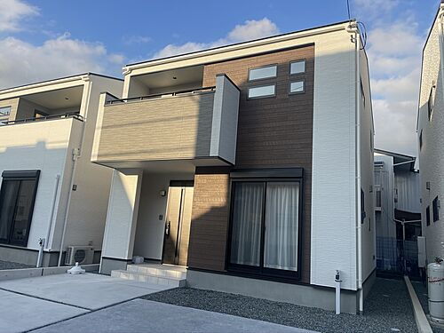 静岡県沼津市今沢 中古住宅