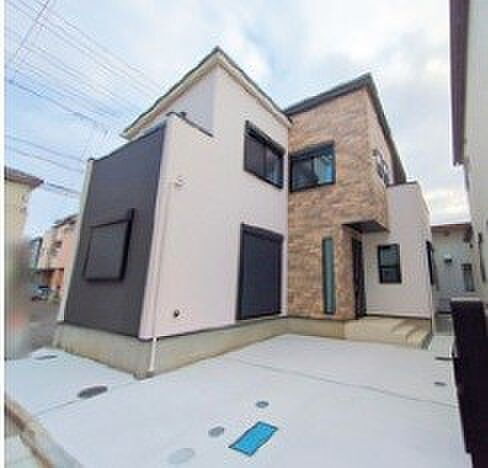 埼玉県蕨市錦町４丁目 6480万円