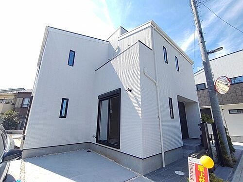 埼玉県草加市花栗３丁目 6990万円 4LDK