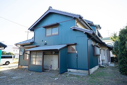 静岡県磐田市川袋 1748万円 7LDK