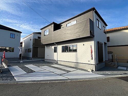 兵庫県三木市自由が丘本町２丁目 2598万円 4LDK
