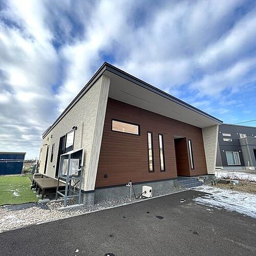 北海道勇払郡厚真町字上厚真 2890万円