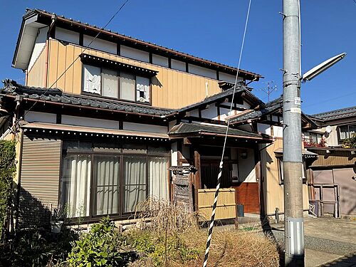 新潟県加茂市寿町 200万円