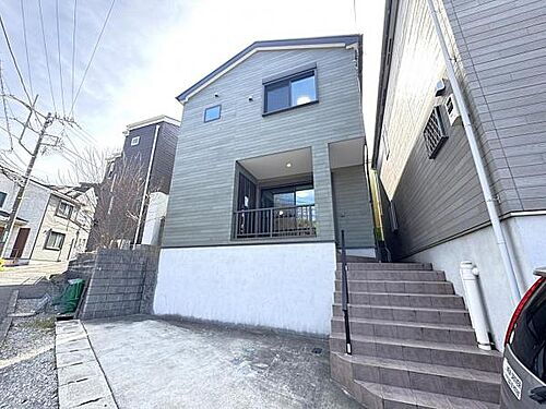 神奈川県横須賀市富士見町３丁目 2590万円