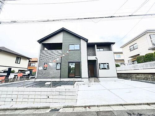 神奈川県横浜市栄区桂台南1丁目 5499万円 4LDK