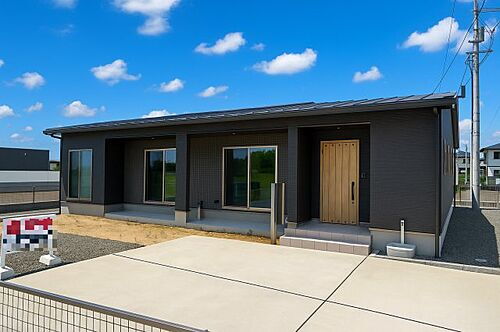 鹿児島県薩摩川内市永利町 2440万円 4LDK