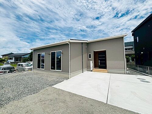 鹿児島県南九州市川辺町平山 2740万円 4LDK