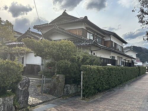 兵庫県朝来市和田山町枚田岡 2180万円