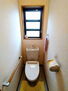 沼津市我入道一本松町　中古戸建 2階のトイレです。