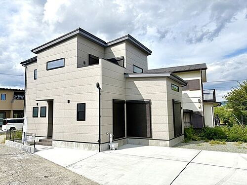 神奈川県小田原市飯田岡 3380万円 4LDK