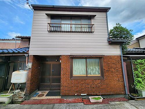 富山県射水市本町１丁目 250万円