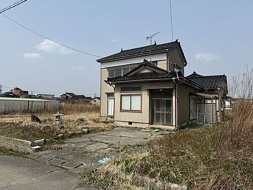 富山県氷見市窪 400万円