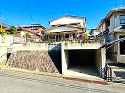 奈良県生駒郡平群町緑ケ丘５丁目 298万円