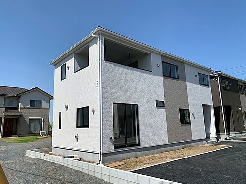 茨城県かすみがうら市下稲吉 2590万円 4LDK