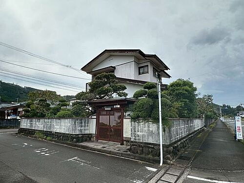 宮崎県日南市時任町 中古住宅