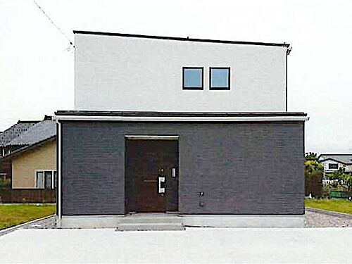 富山県富山市米田町２丁目 3399万円