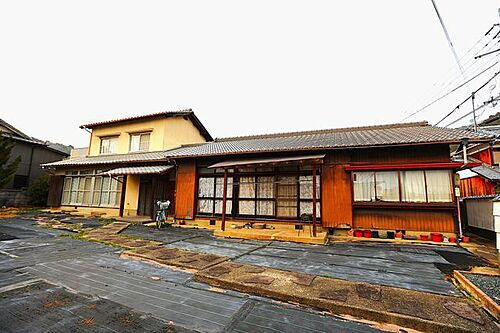 兵庫県たつの市揖西町小神 1000万円