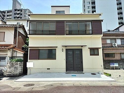 高知県高知市北本町３丁目 1830万円