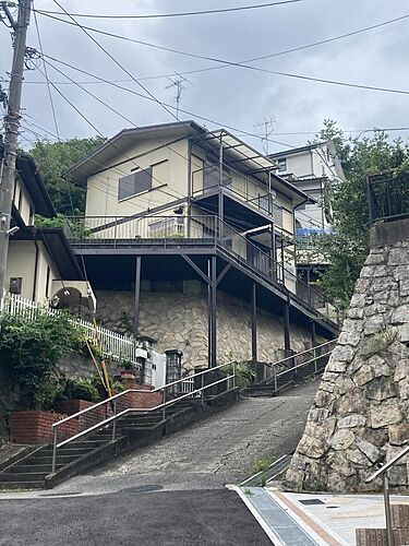 兵庫県宝塚市長尾台１丁目 580万円